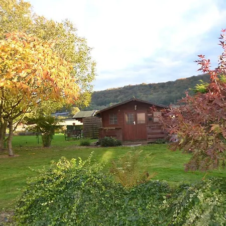 Le Grand Marronnier Neuville