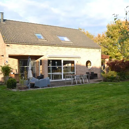 Le Grand Marronnier Neuville