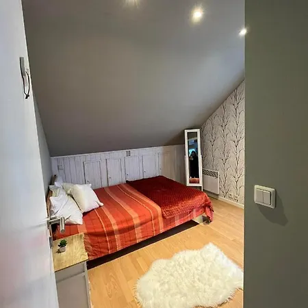 Holiday home Le Grand Marronnier Neuville